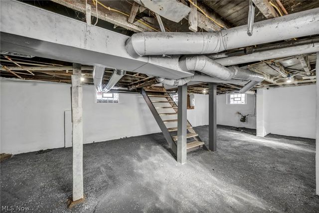 3064 W 16th Street, Cleveland, OH 44113