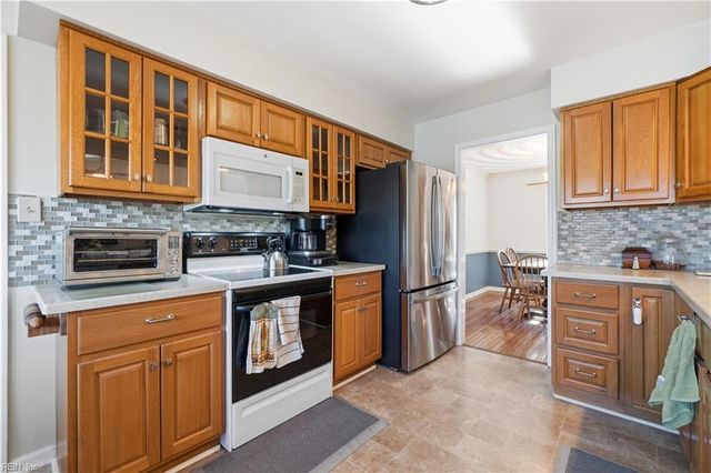 1302 Copper Stone CIR, Chesapeake, VA 23320