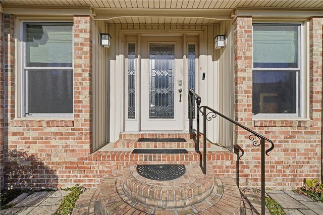 1302 Copper Stone CIR, Chesapeake, VA 23320