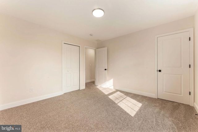 122 IVY HILL RD, Levittown, PA 19057