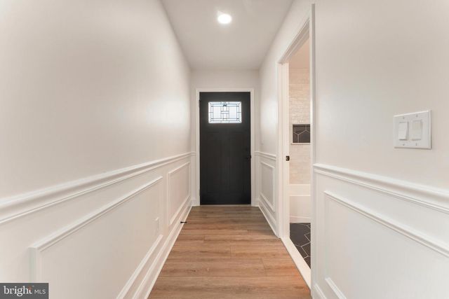 122 IVY HILL RD, Levittown, PA 19057