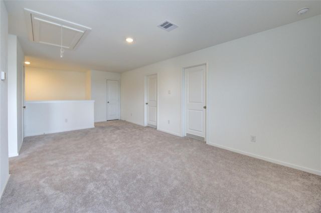 9910 Oakheath Bluff Drive, Baytown, TX 77521