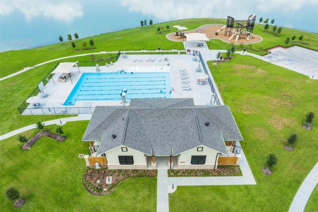 9910 Oakheath Bluff Drive, Baytown, TX 77521