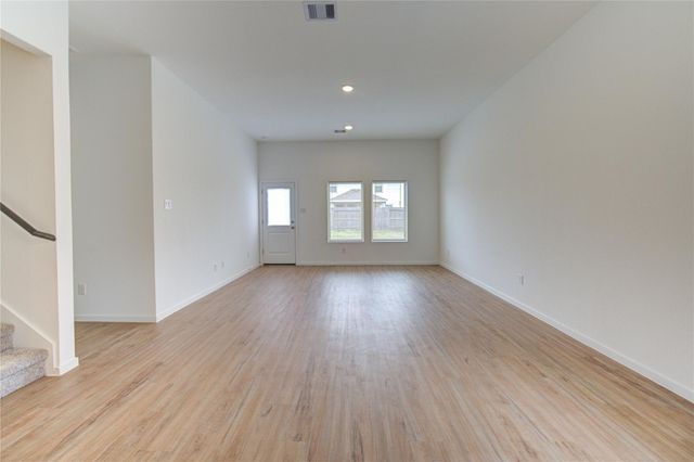 9910 Oakheath Bluff Drive, Baytown, TX 77521