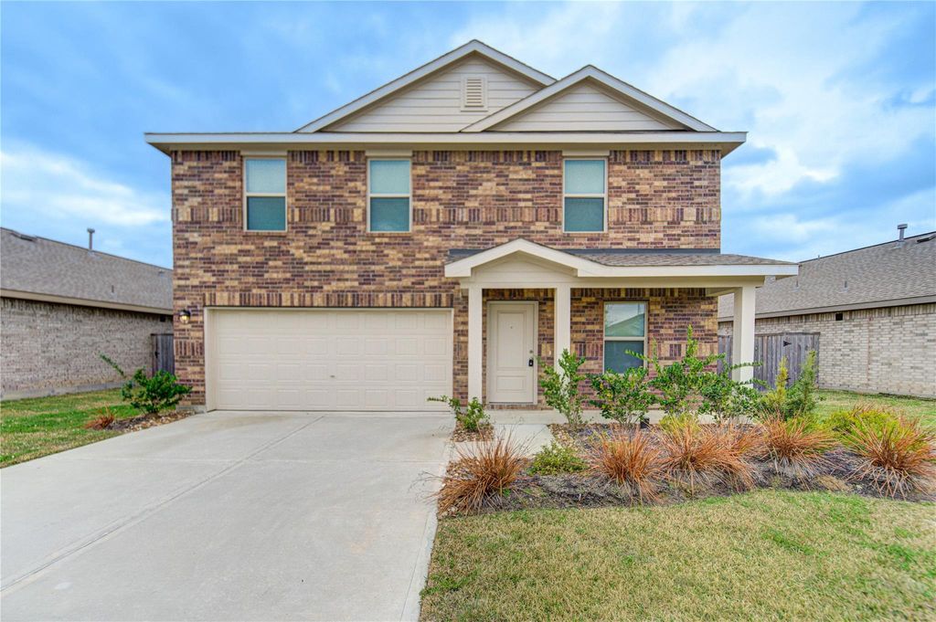 9910 Oakheath Bluff Drive, Baytown, TX 77521