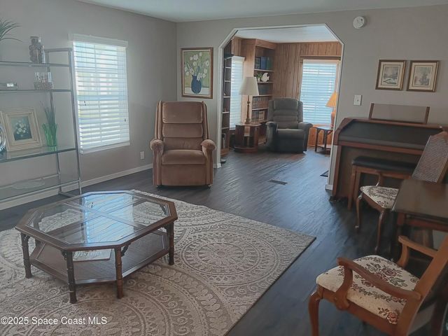 621 Hyacinth Circle E, Barefoot Bay, FL 32976