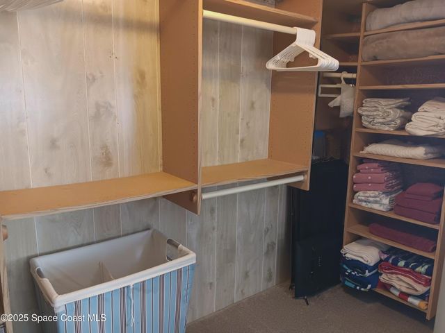 621 Hyacinth Circle E, Barefoot Bay, FL 32976