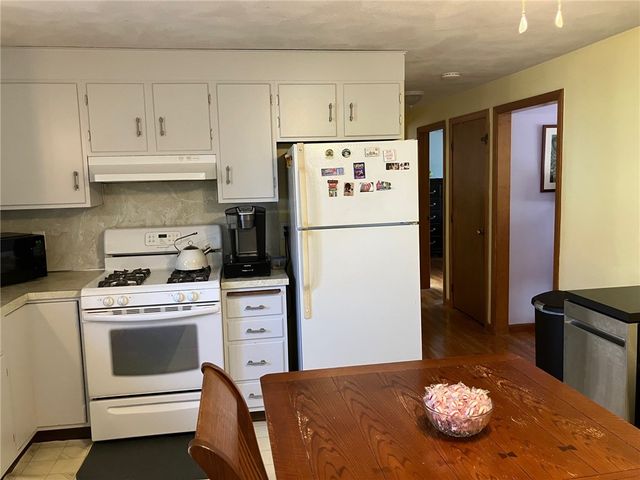 45 Perrin Avenue, Pawtucket, RI 02861