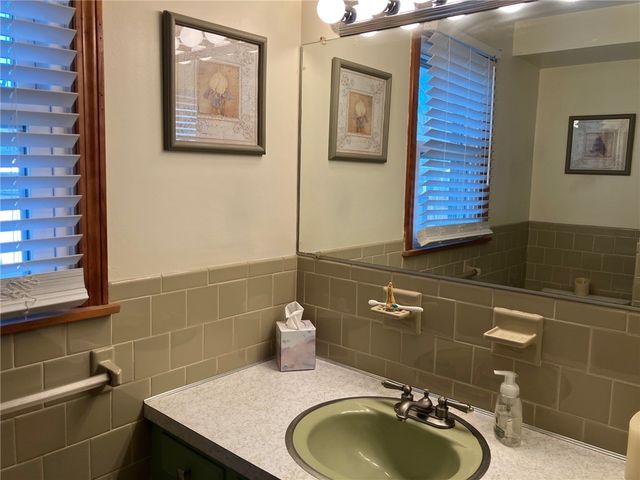 45 Perrin Avenue, Pawtucket, RI 02861