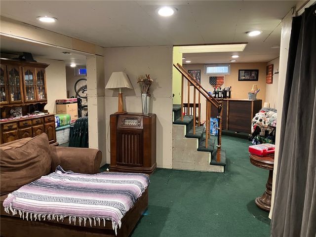 45 Perrin Avenue, Pawtucket, RI 02861