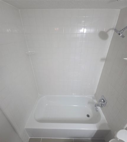 2350 Bering Drive, Houston, TX 77057