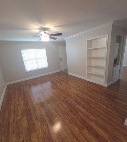 2350 Bering Drive, Houston, TX 77057