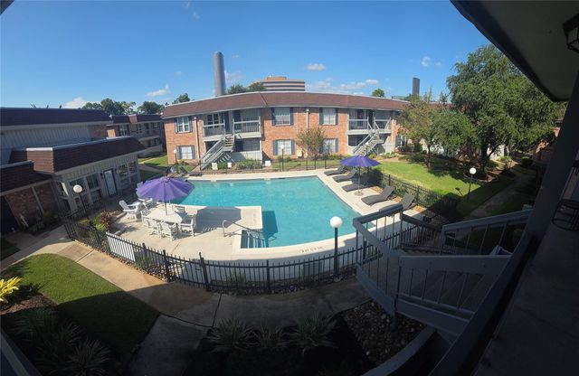 2350 Bering Drive, Houston, TX 77057
