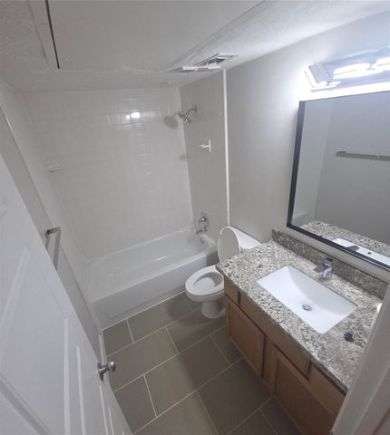 2350 Bering Drive, Houston, TX 77057