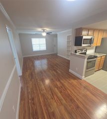 2350 Bering Drive, Houston, TX 77057