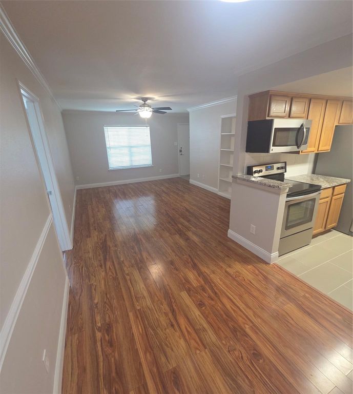 2350 Bering Drive, Houston, TX 77057