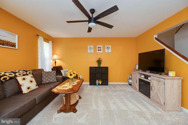 137 AZALEA CIR, Royersford, PA 19468
