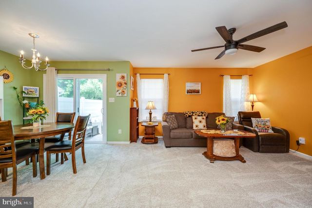 137 AZALEA CIR, Royersford, PA 19468