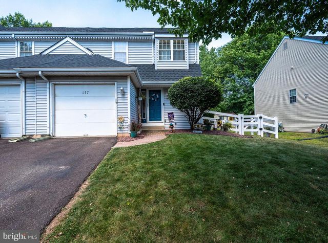 137 AZALEA CIR, Royersford, PA 19468