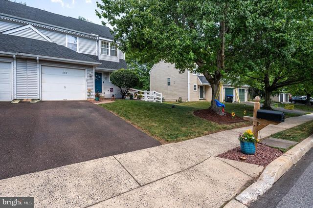 137 AZALEA CIR, Royersford, PA 19468