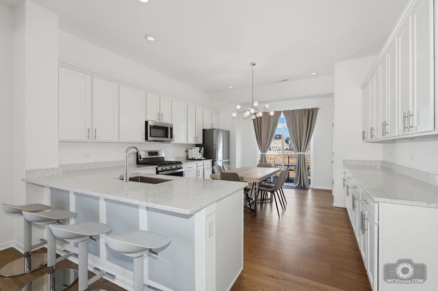 12629 S Potomac Drive, Plainfield, IL 60585