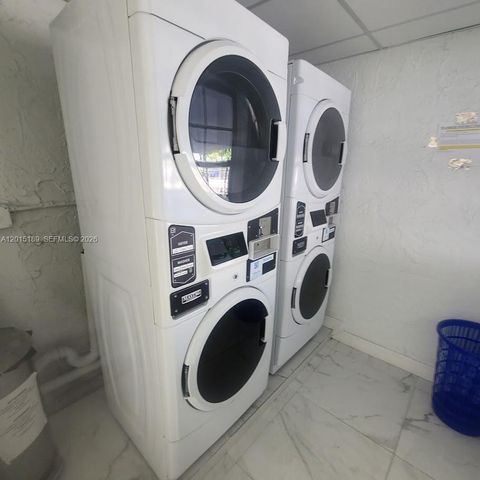2500 SW 6th St 303, Miami, FL 33135