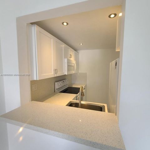 2500 SW 6th St 303, Miami, FL 33135