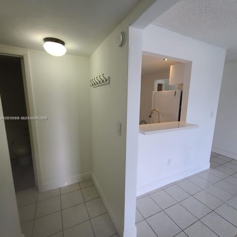 2500 SW 6th St 303, Miami, FL 33135
