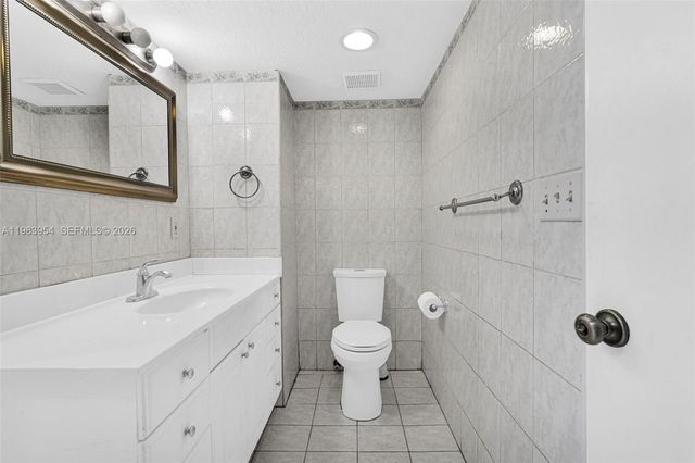 4560 Prairie Ave, Miami Beach, FL 33140