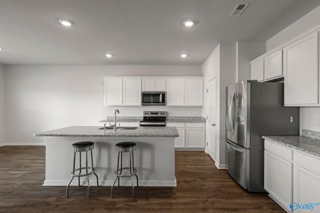 25090 Delilah Circle, Athens, AL 35613