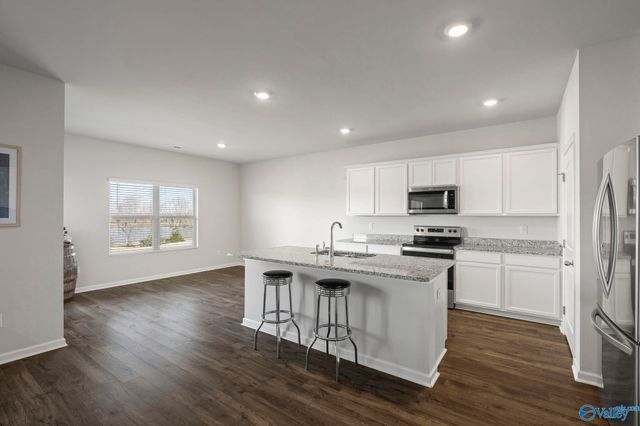 25090 Delilah Circle, Athens, AL 35613