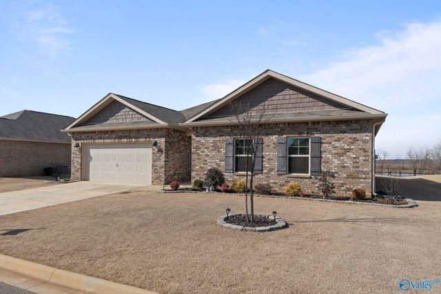 25090 Delilah Circle, Athens, AL 35613