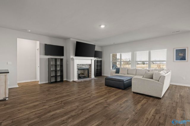 25090 Delilah Circle, Athens, AL 35613