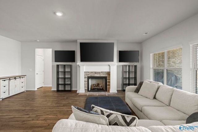 25090 Delilah Circle, Athens, AL 35613