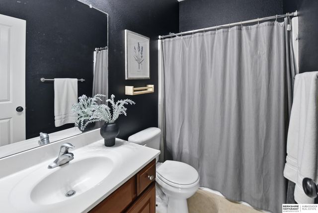 20903 Cleveland Street, Elkhorn, NE 68022