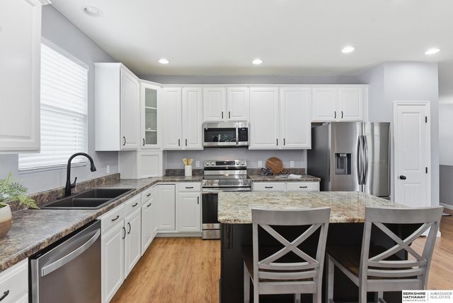 20903 Cleveland Street, Elkhorn, NE 68022