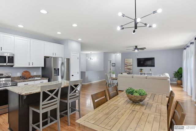 20903 Cleveland Street, Elkhorn, NE 68022