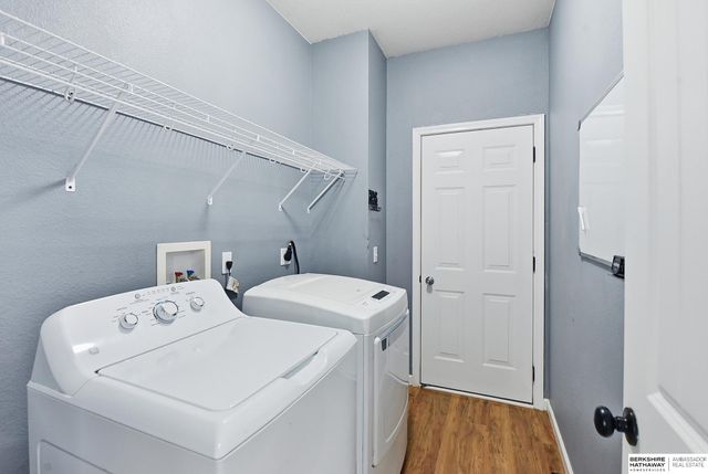 20903 Cleveland Street, Elkhorn, NE 68022
