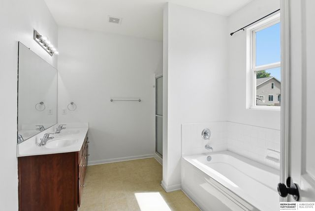 20903 Cleveland Street, Elkhorn, NE 68022