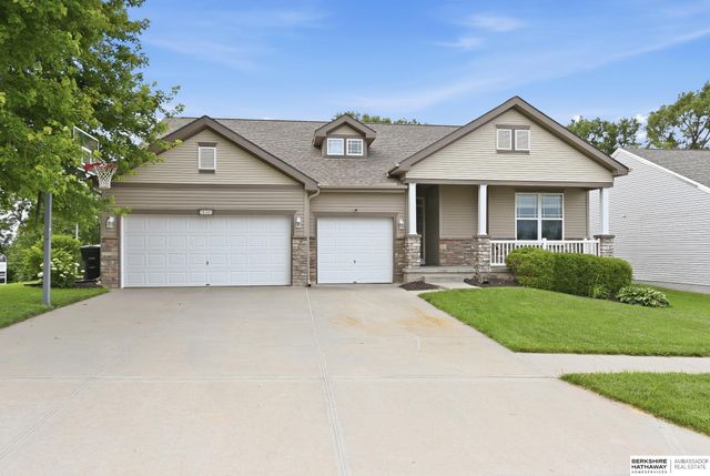 20903 Cleveland Street, Elkhorn, NE 68022