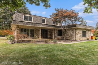 61631 Spring Circle Trail, Washington Township, MI 48094