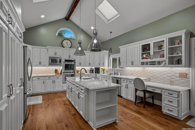 29253 Seabiscuit Drive, Fair Oaks Ranch, TX 78015