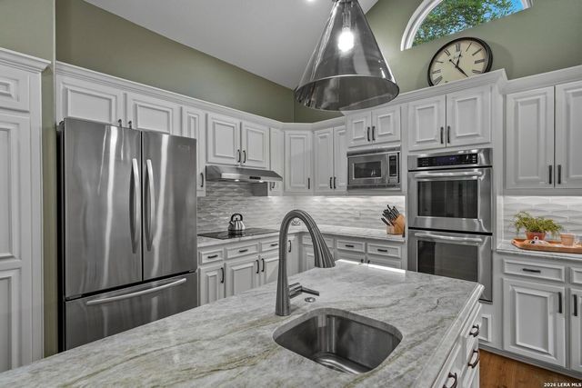 29253 Seabiscuit Drive, Fair Oaks Ranch, TX 78015