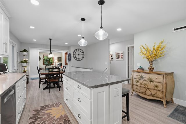 1201 Old Plank Road, Milford, MI 48381