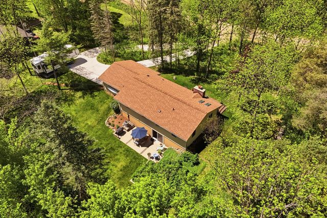 1201 Old Plank Road, Milford, MI 48381