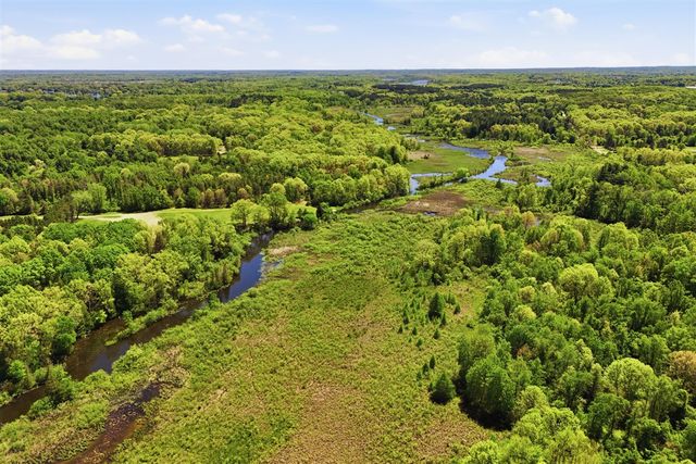 1201 Old Plank Road, Milford, MI 48381