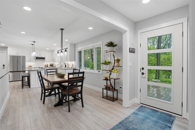 1201 Old Plank Road, Milford, MI 48381
