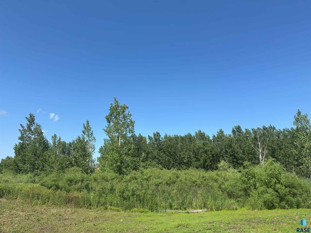 5000 E 54th St Street, Sioux Falls, SD 57110