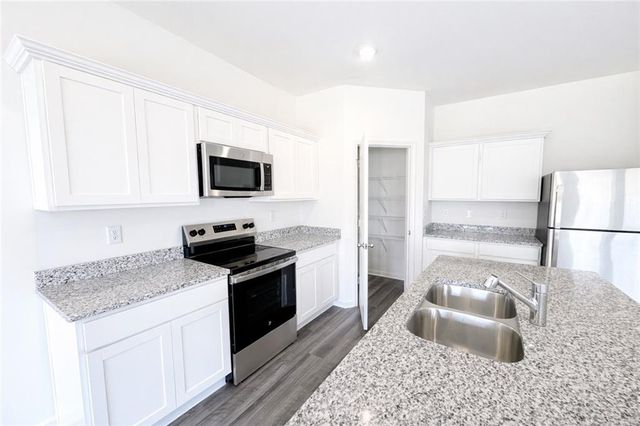 44 Rowlett Place, Winder, GA 30680