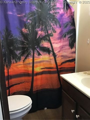 456 17th Street, Dunbar, WV 25064